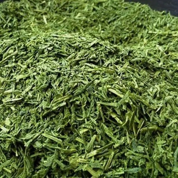 are matcha and green tea the same? they both come from tencha leaves