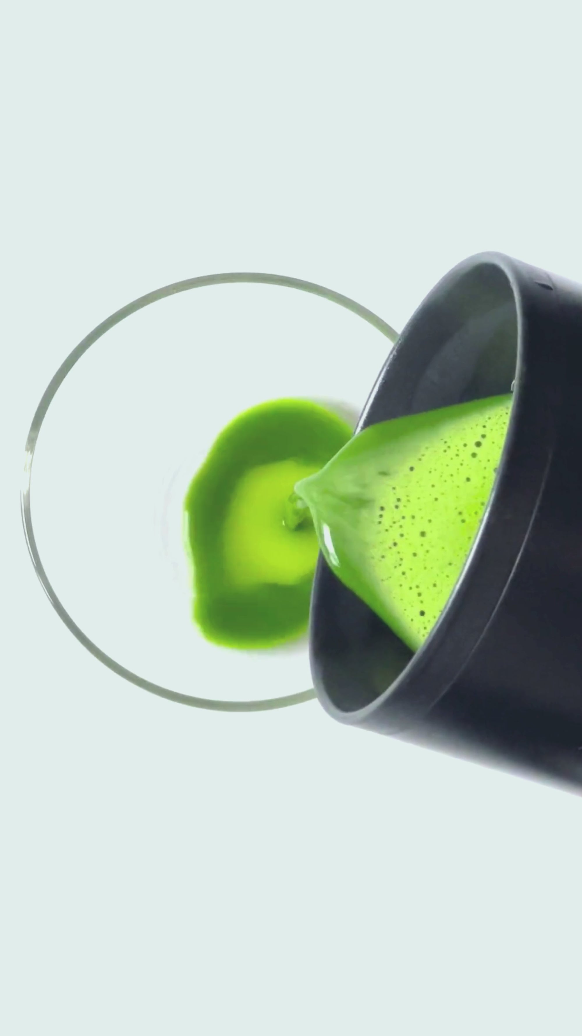 matcha tea mixer pouring matcha